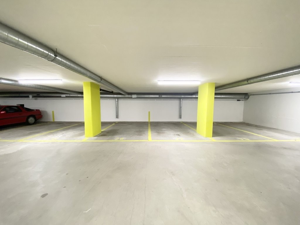 Brandneue Ladestationen und großzügige Parkplätze - Jetzt mieten! - 1