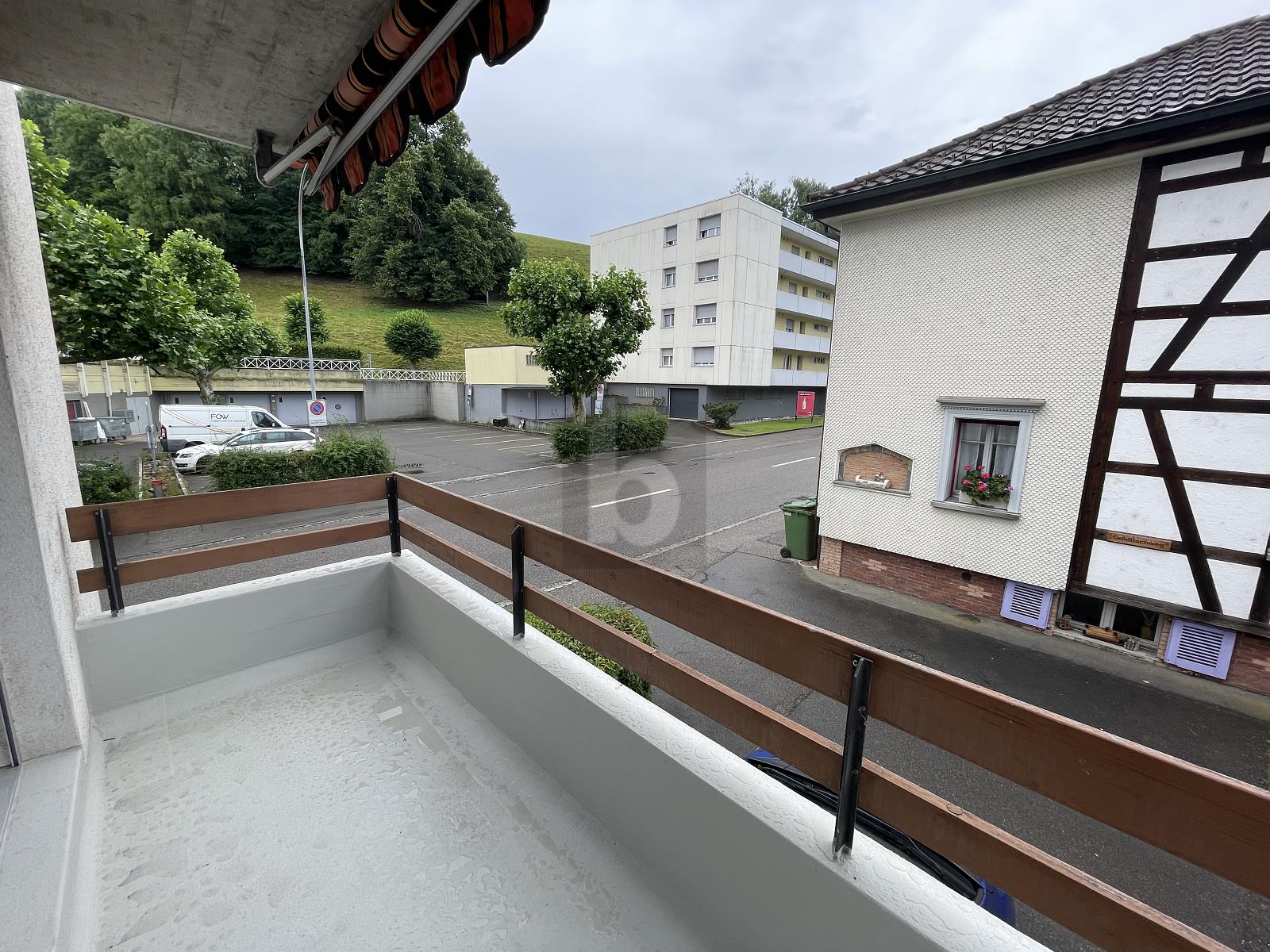 FRISCH RENOVIERT MIT GROSSER TERRASSE - 3