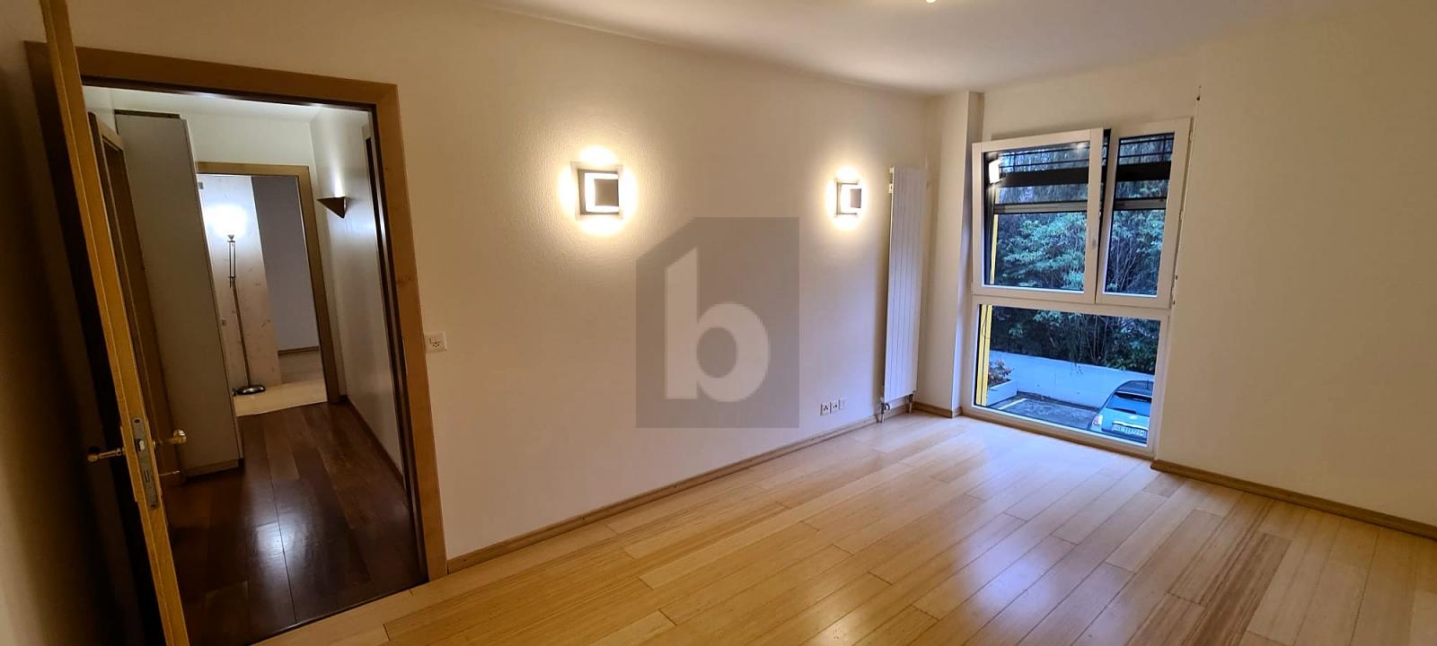MAGNIFIQUE APPARTEMENT DANS UN CADRE PAISIBLE - 2