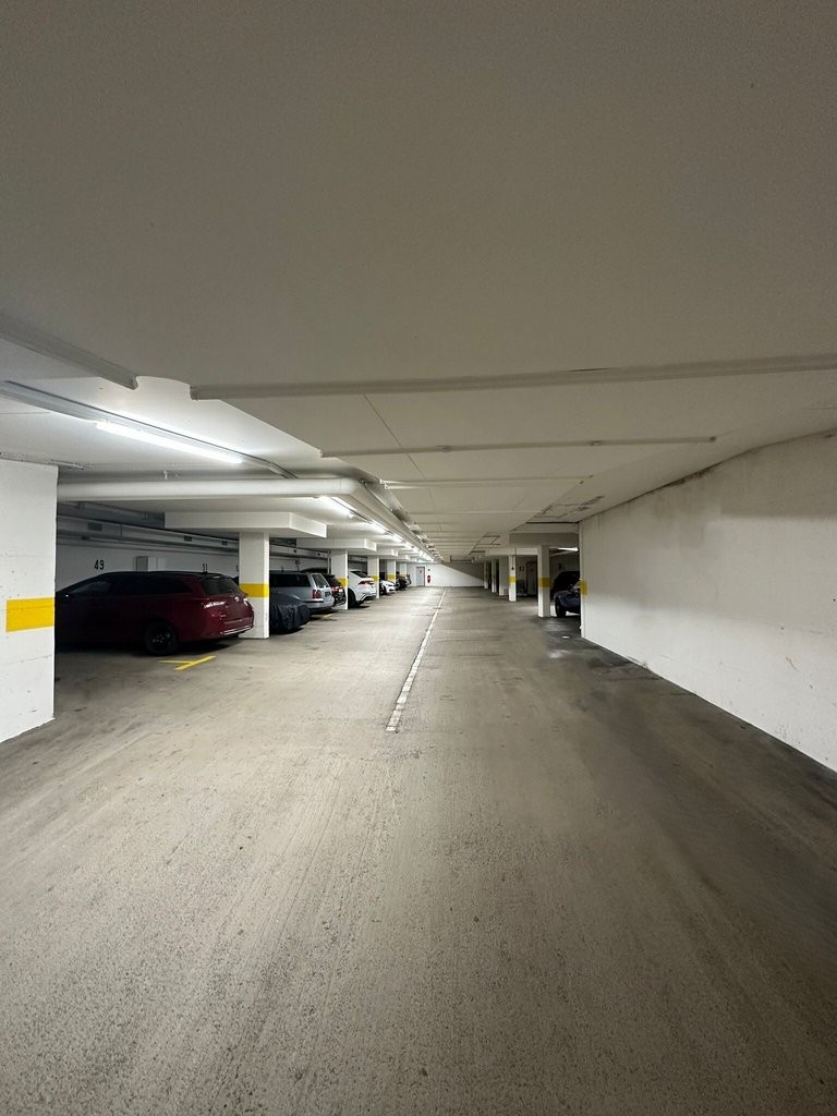 Einstellplatz zu vermieten in Oberglatt - 1