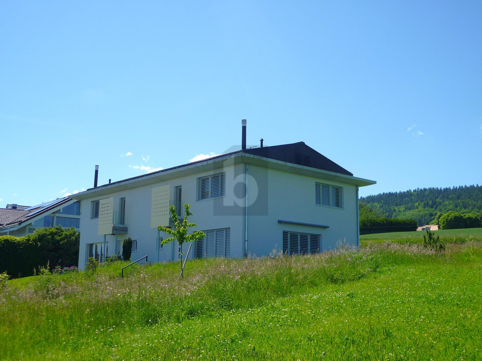 &nbsp;VILLA NEUVE : 4 CHAMBRES + UNE PIÈCE INDÉPENDANTE - 0