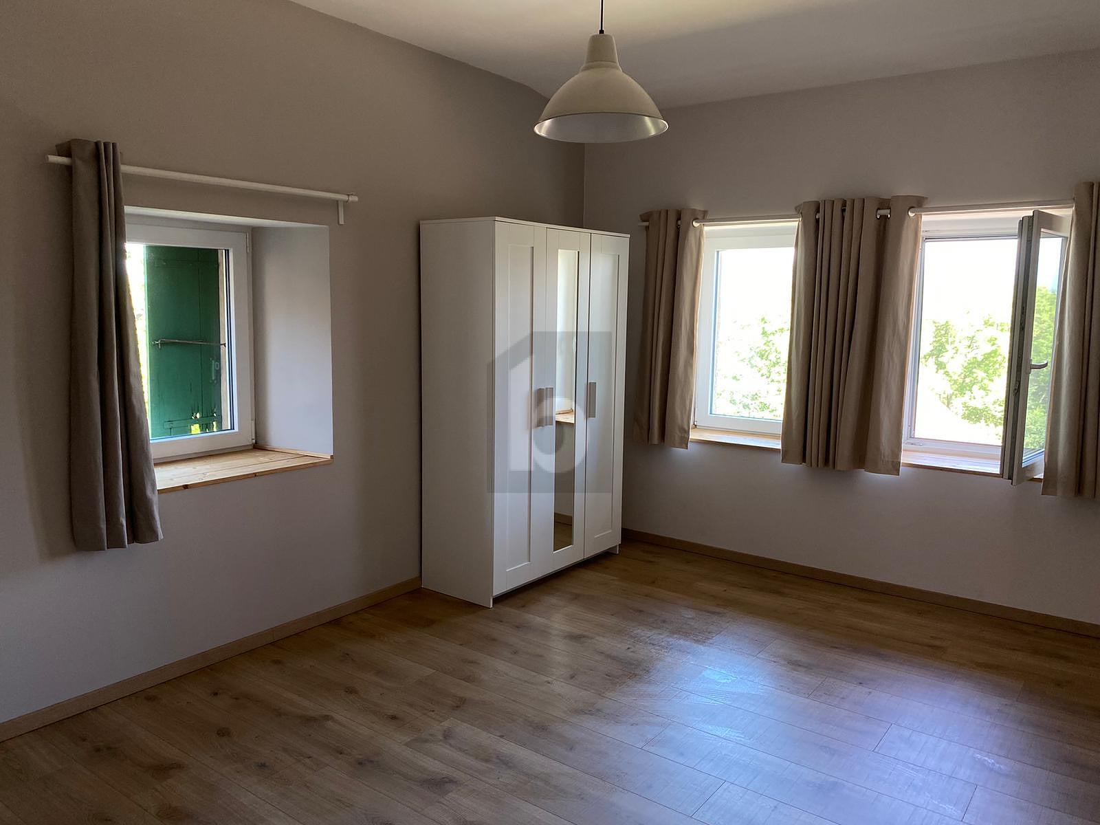 RUSTIQUE ET SPACIEUX AVEC JARDIN - 3