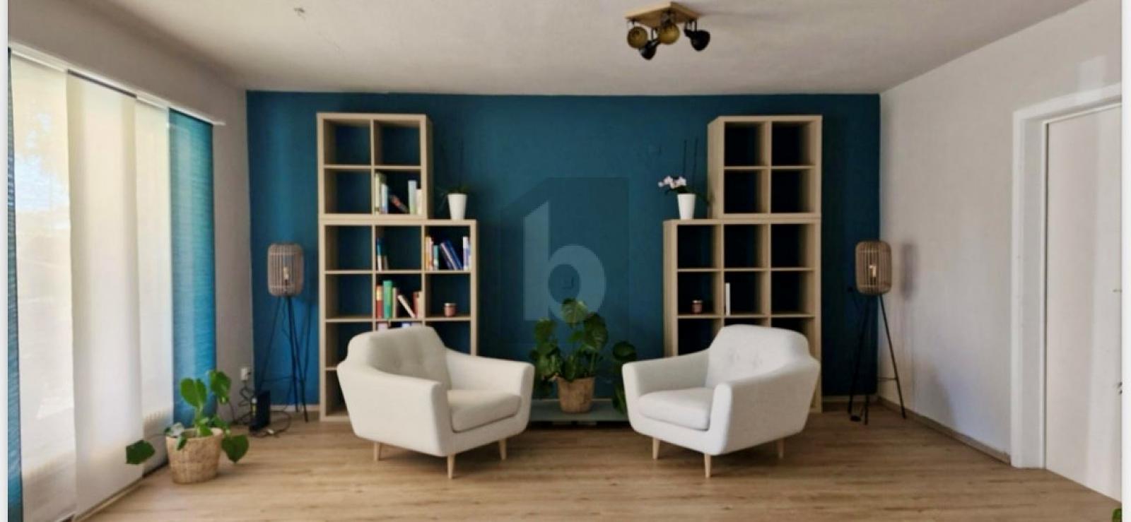 HELL UND CHARMANT MIT GROSSEM SCHAUFENSTER - 1