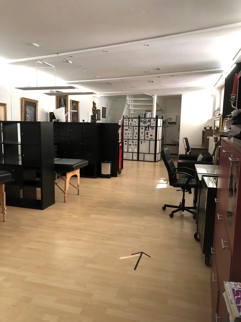 Grosszügiges Ladenlokal an zentraler Lage - 3