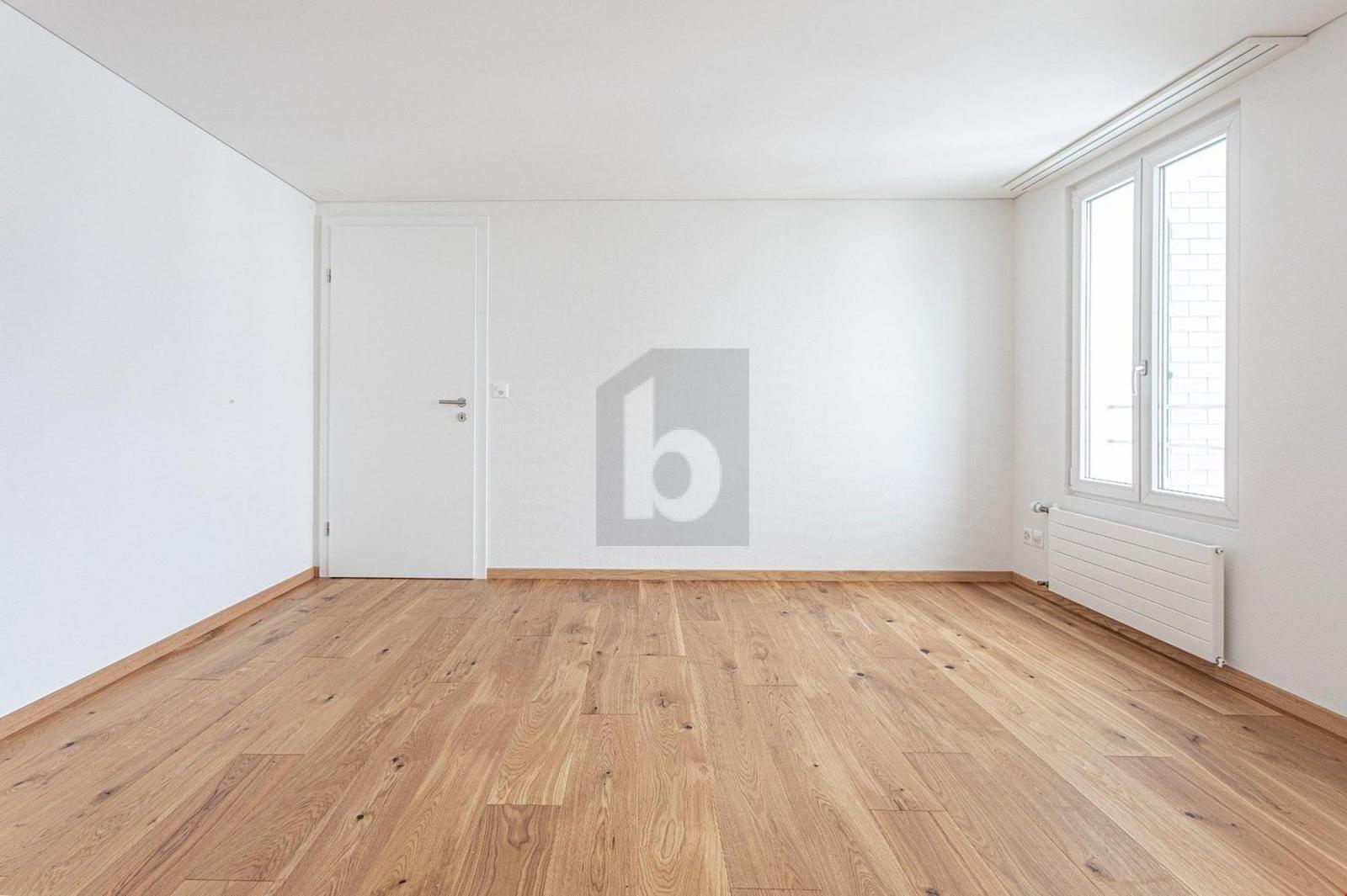 RENOVIERT MIT HELLER KÜCHE - 3