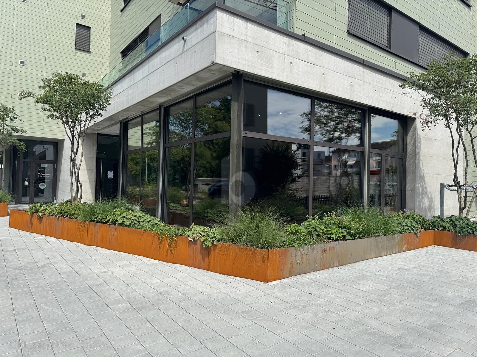 EXKLUSIV MIT MODERNER ARCHITEKTUR - 0