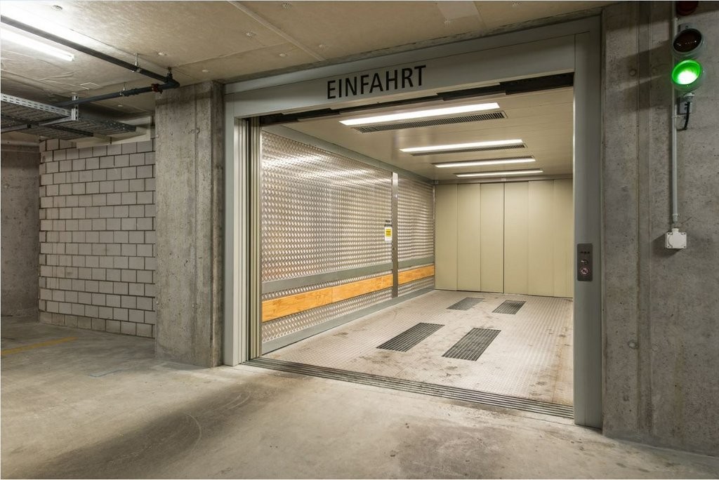 Doppel-/Einzeleinstellplätze im Zentrum von Oerlikon zu vermieten! - 1