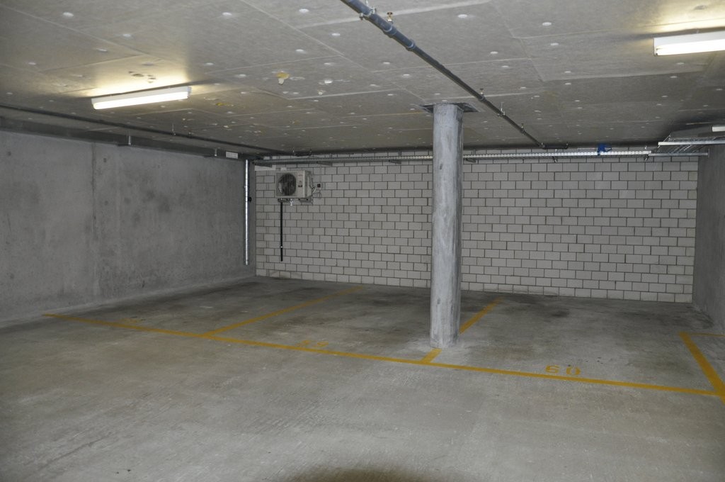 Doppel-/Einzeleinstellplätze im Zentrum von Oerlikon zu vermieten! - 3