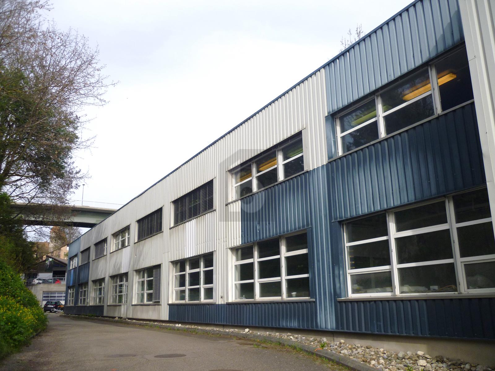 GRANDE SURFACE COMMERCIALE BIEN SITUÉE ! (LOT 20.3) - 0