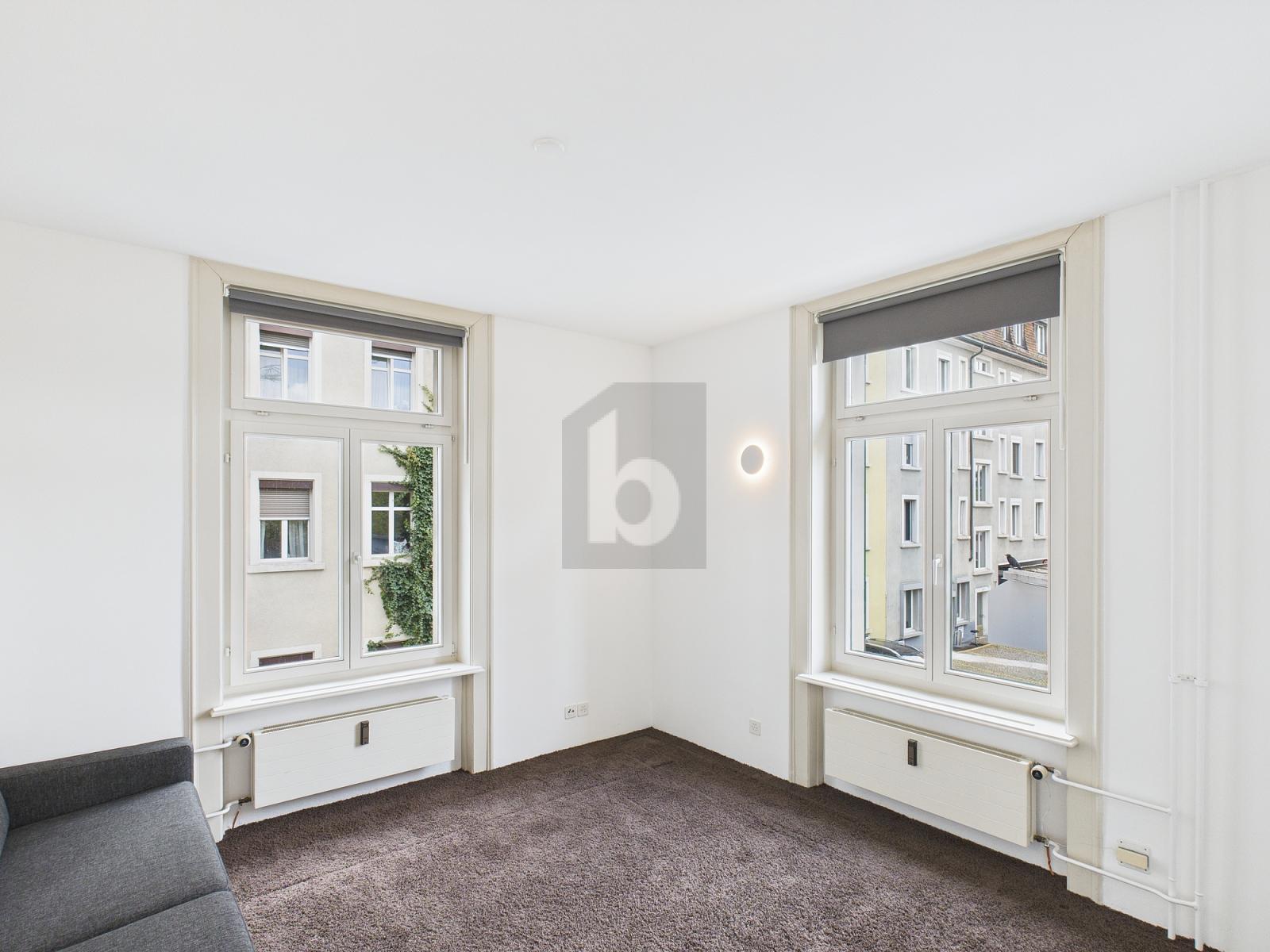 BÜRORAUM AN TOP LAGE UND LICHTDURCHFLUTET - 1
