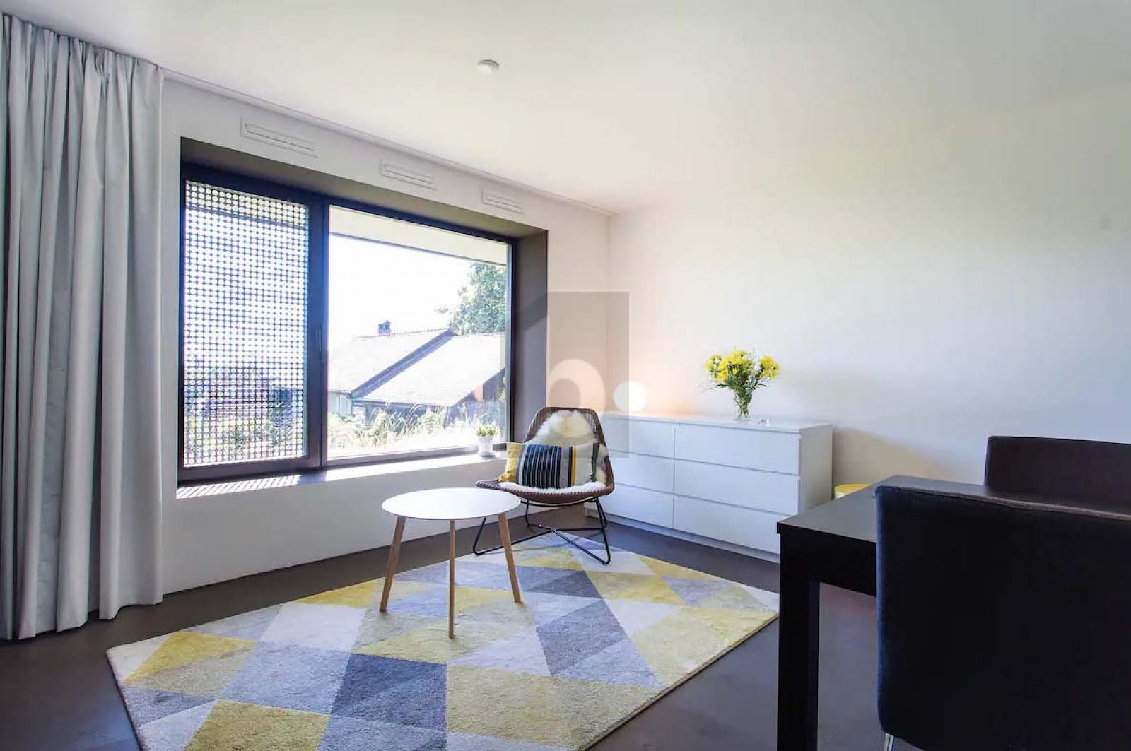 APPARTEMENT DANS UNE VILLA CONTEMPORAINE - 1