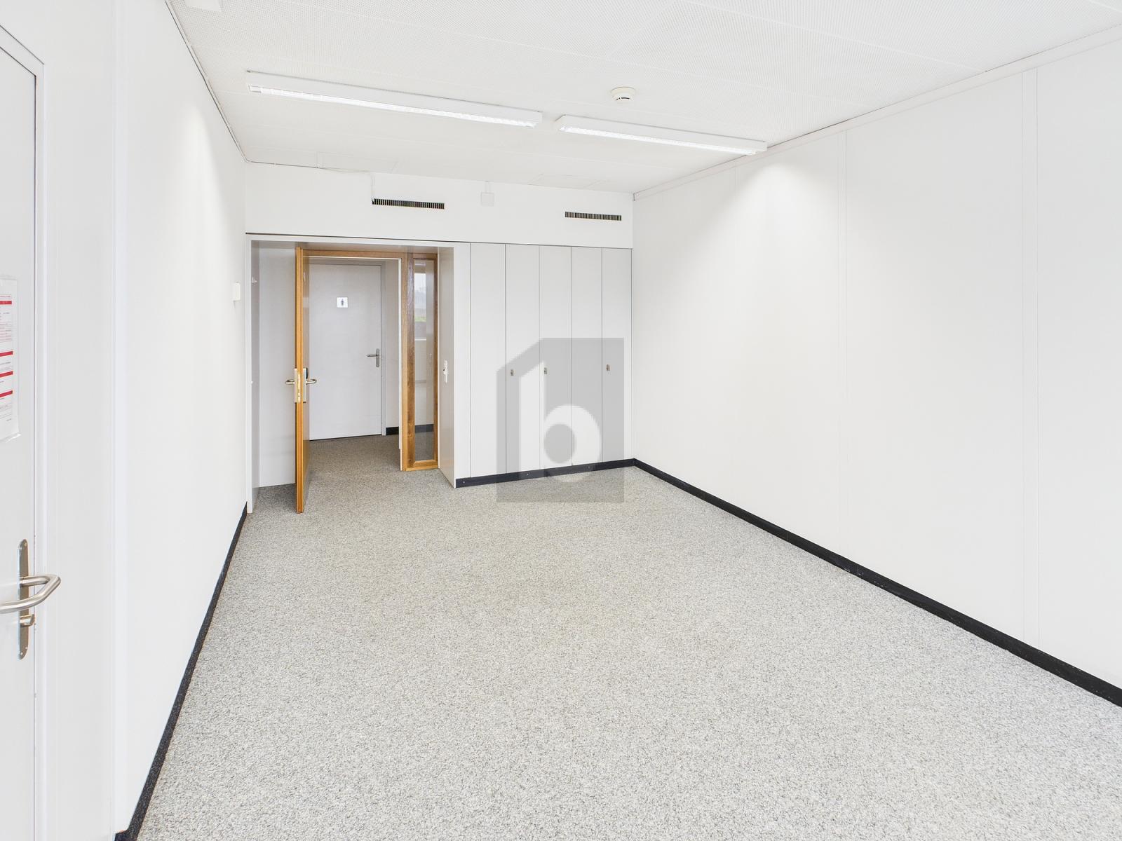 HELL MIT GUTER INFRASTRUKTUR (BÜRO 4.08) - 1