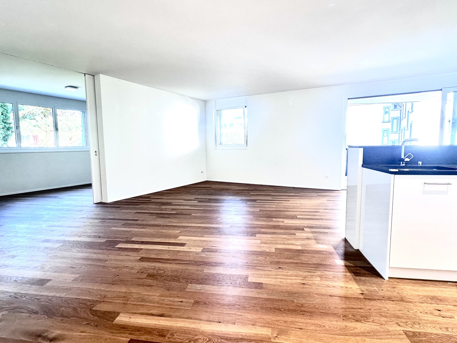 Exklusive 4.5-Zimmer-Wohnung mit großer Terrasse  zentral und ruhig im Wohnensemble "Radius Plus" - 4