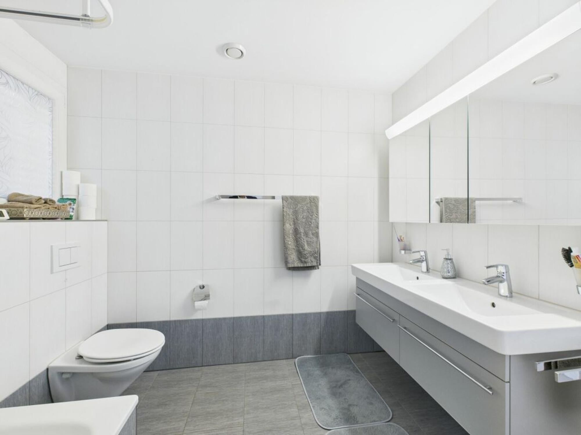 HIGH-QUALITY LIVING COMFORT - MODERN AND CENTRALLY LOCATED - 4