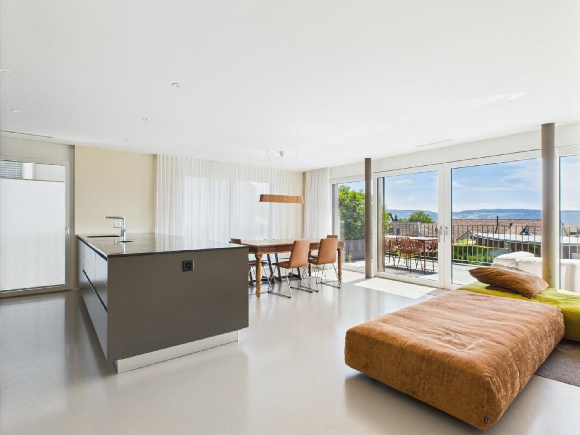 STYLISH LIVING - MODERN, BRIGHT AND WITH A HIGH-QUALITY FINISH - 0