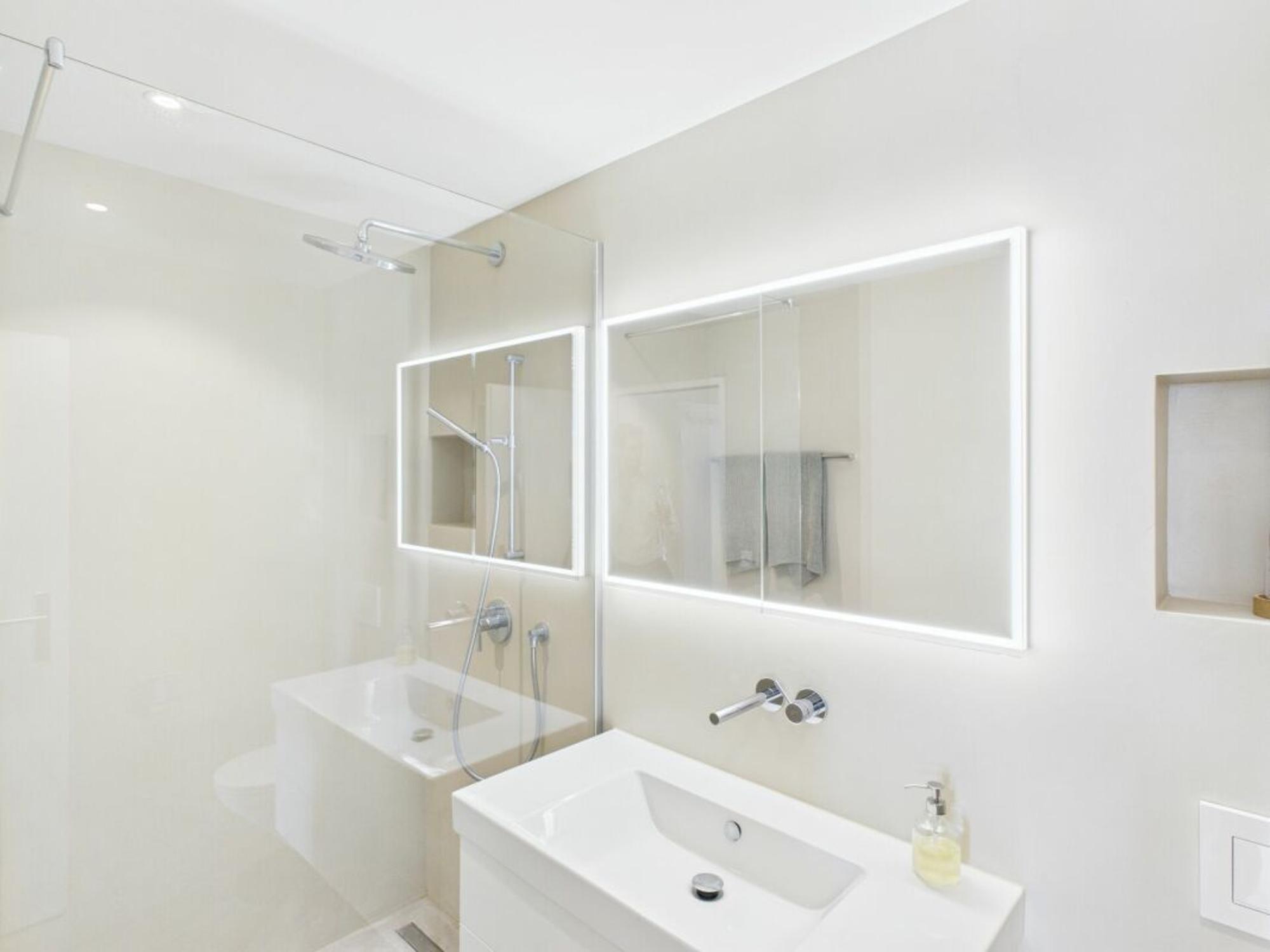 STYLISH LIVING - MODERN, BRIGHT AND WITH A HIGH-QUALITY FINISH - 6