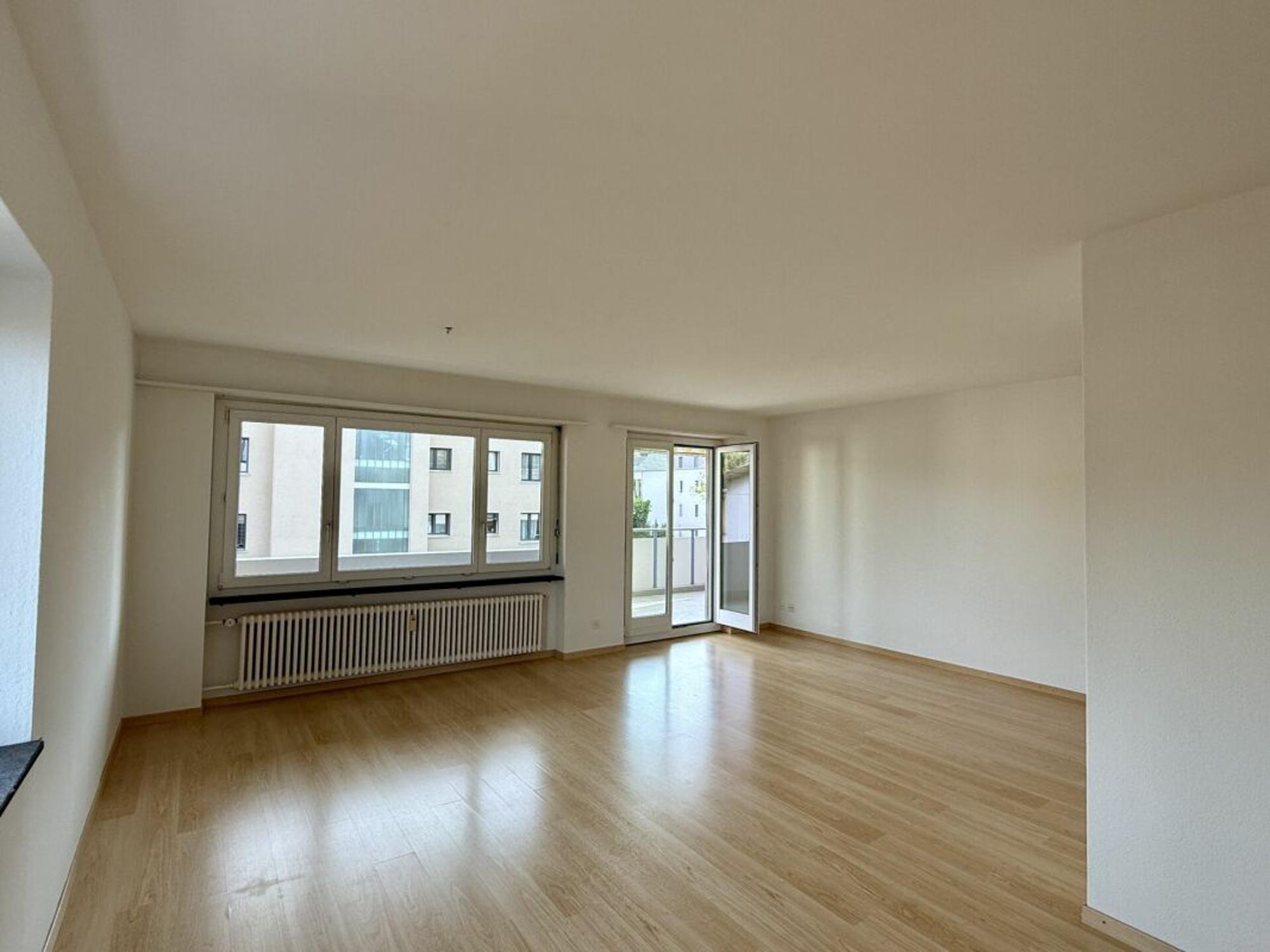 LARGE BALCONY IN A QUIET LOCATION - 2