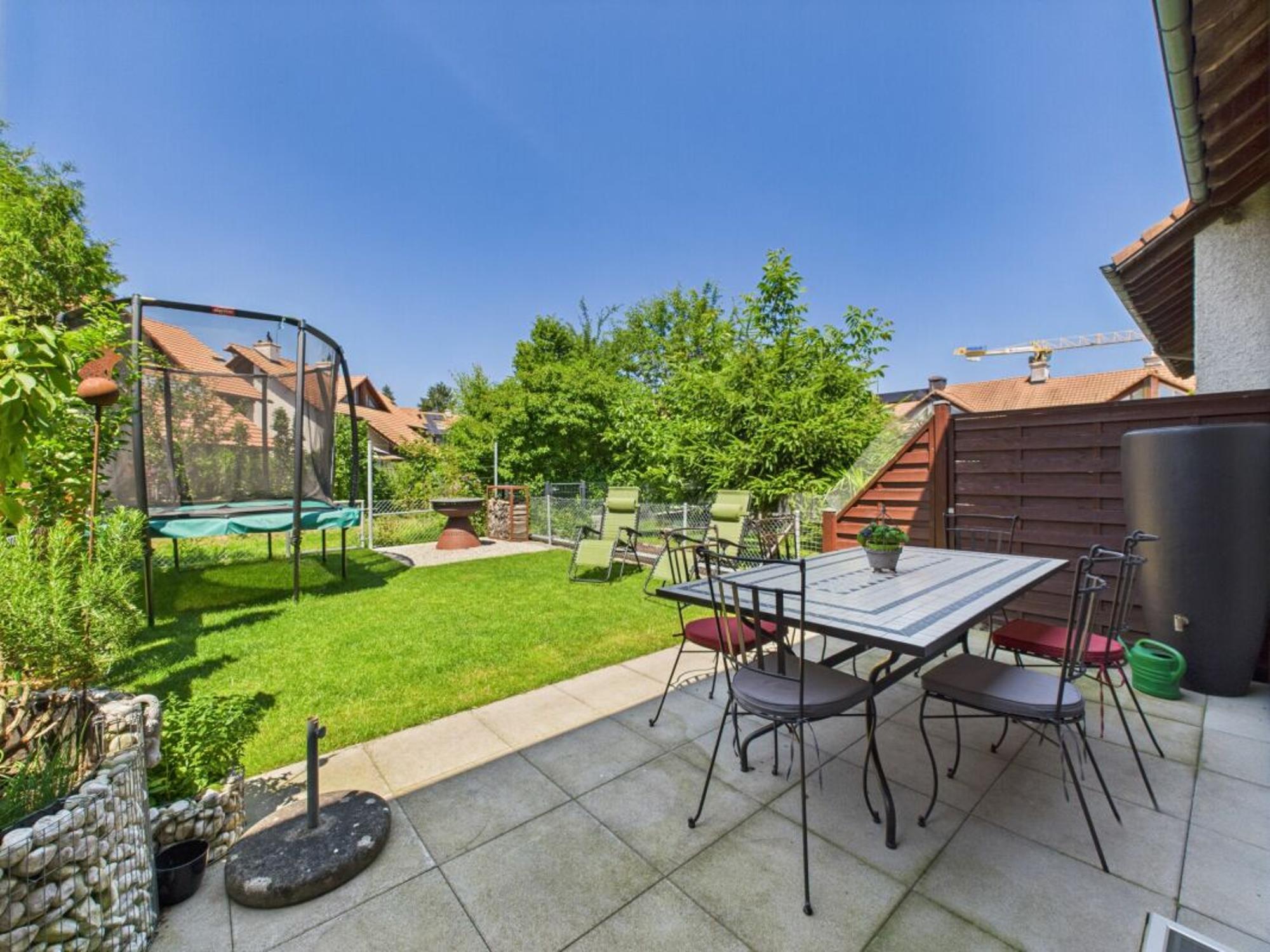 HIGH-QUALITY RENOVATION IN A QUIET, CHILD-FRIENDLY LOCATION - 2