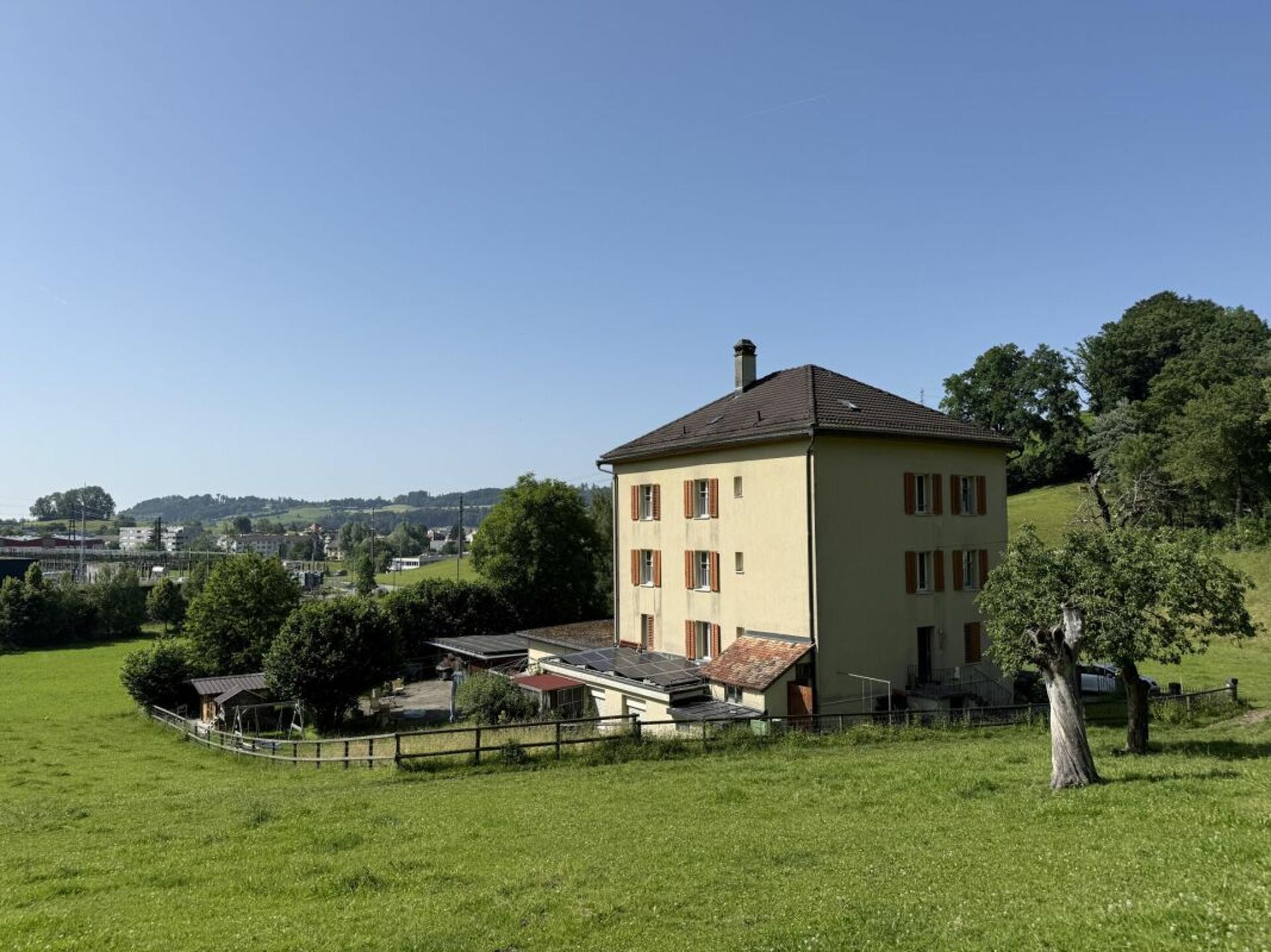 INVESTMENT PROPERTY NEAR GÜBSENSEE - 0