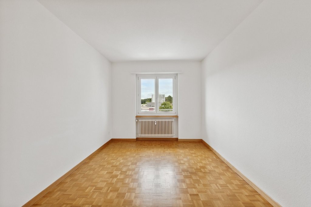 Grosszügige Familienwohnung zu Vermieten! - 3