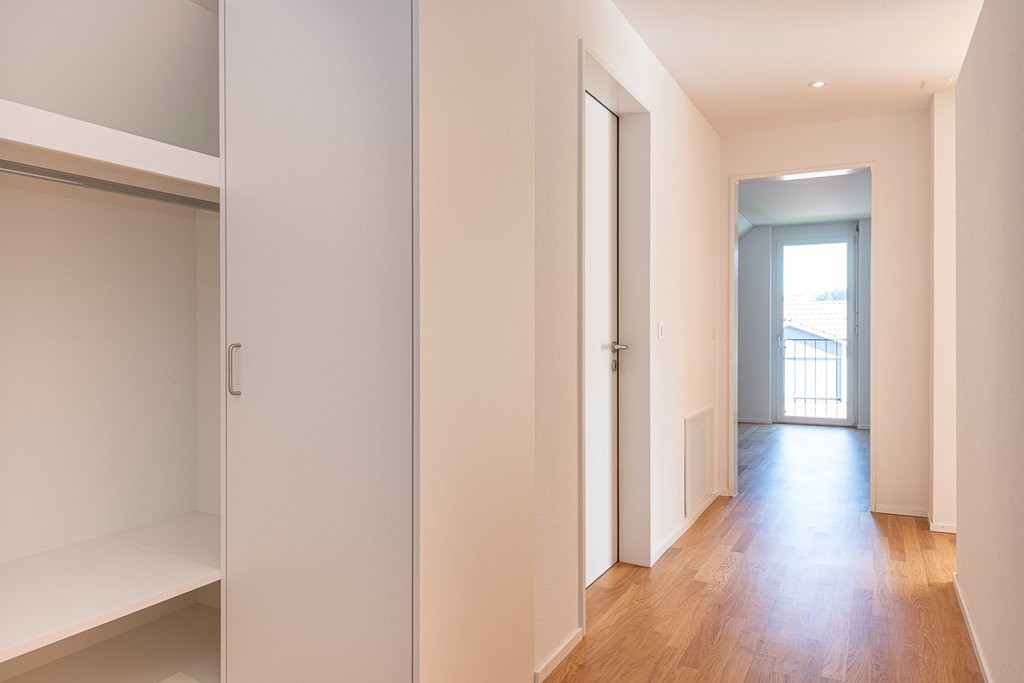 Top moderne Wohnung in Rossrüti - 8