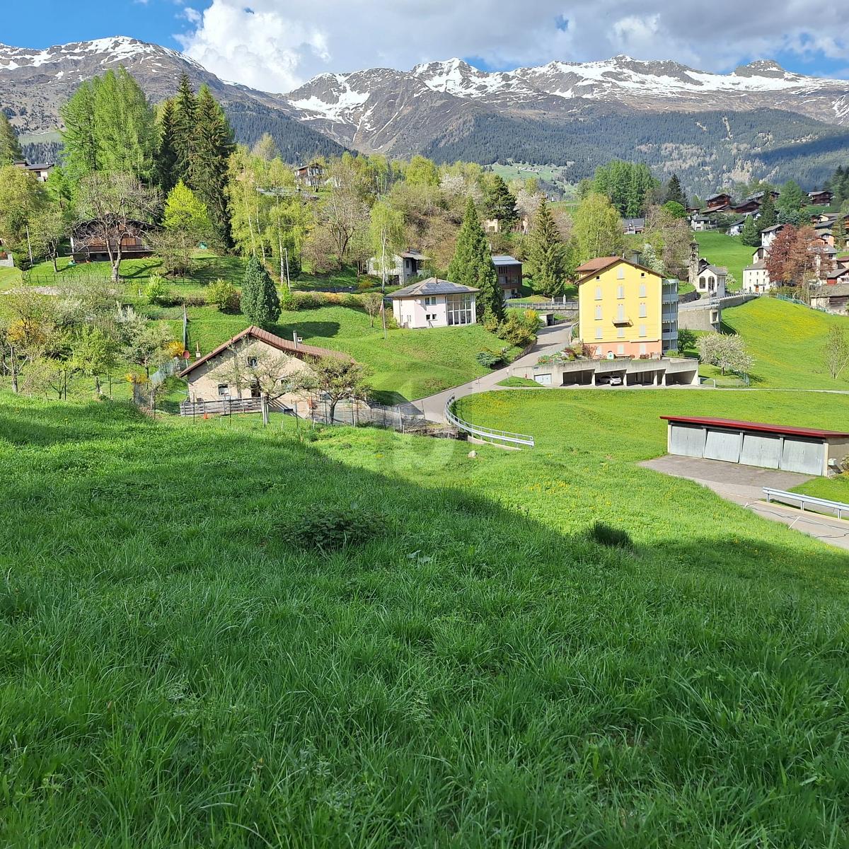 IN POSIZIONE TRANQUILLA E SOLEGGIATA CON VISTA - 2