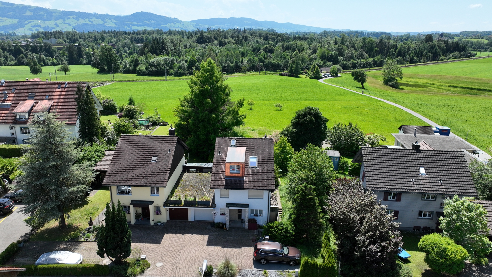 Renovierte Familienoase an Toplage in ruhigem Quartier - 1