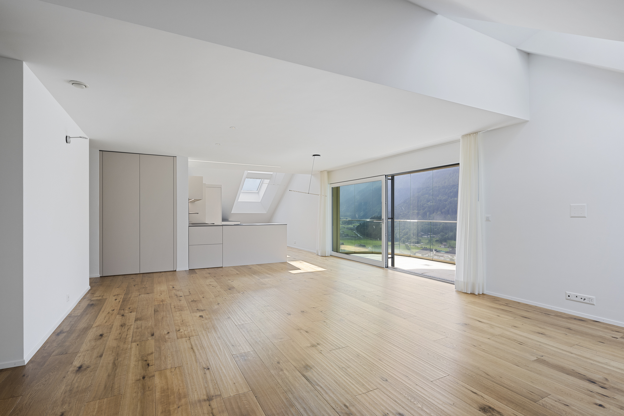 Hoch oben leben mit Aussicht  einzigartig und nachhaltig - 0