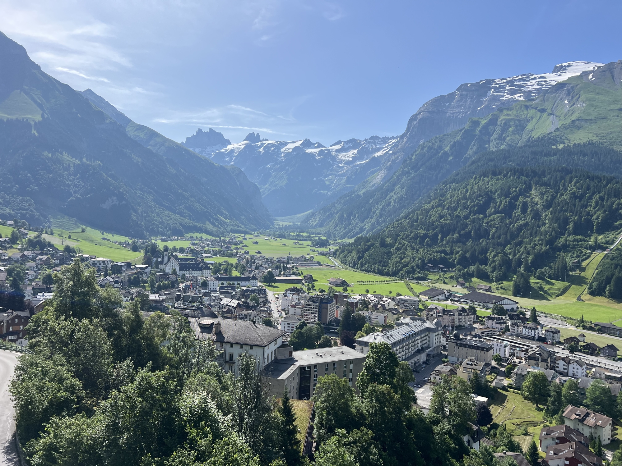 Hoch oben leben mit Aussicht  einzigartig und nachhaltig - 11