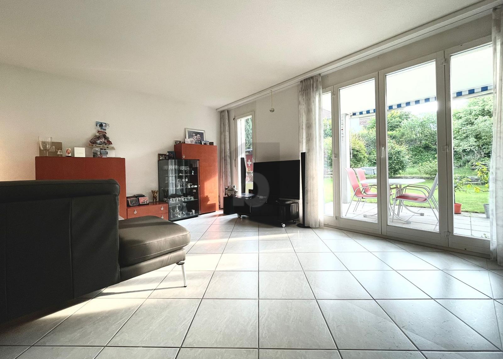SONNIG MIT GROSSER GARTENFLÄCHE (CA. 350 M2) - 1