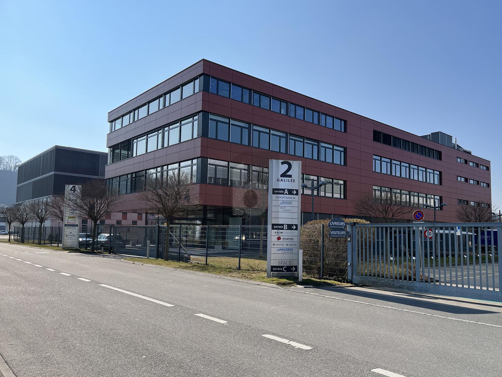 Y-PARC - 6 MOIS DE LOYERS A MOITIER PRIX - 0