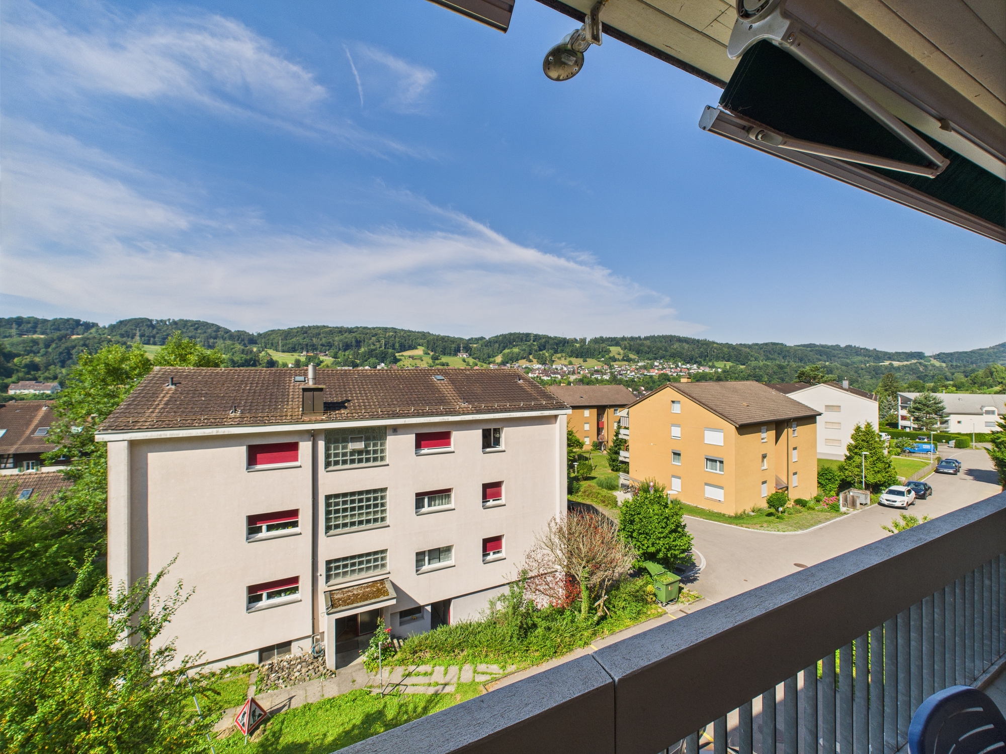 Sunny 4.5-room apartment with panoramic views in Freienstein-Teufen - 3