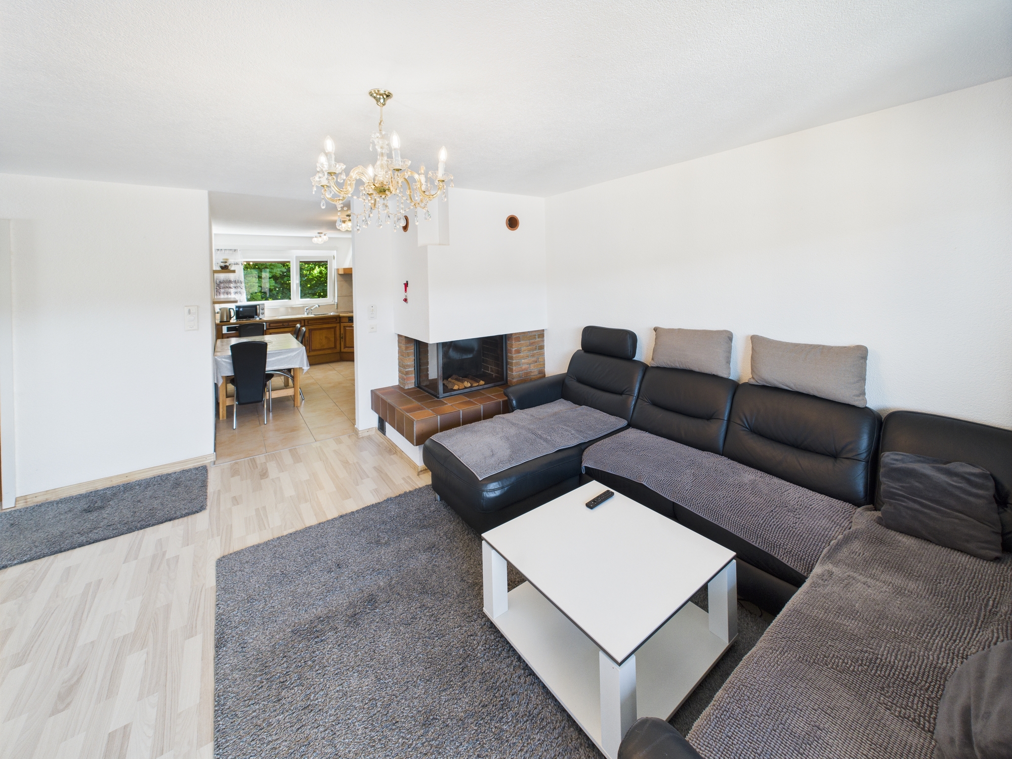 Sunny 4.5-room apartment with panoramic views in Freienstein-Teufen - 1