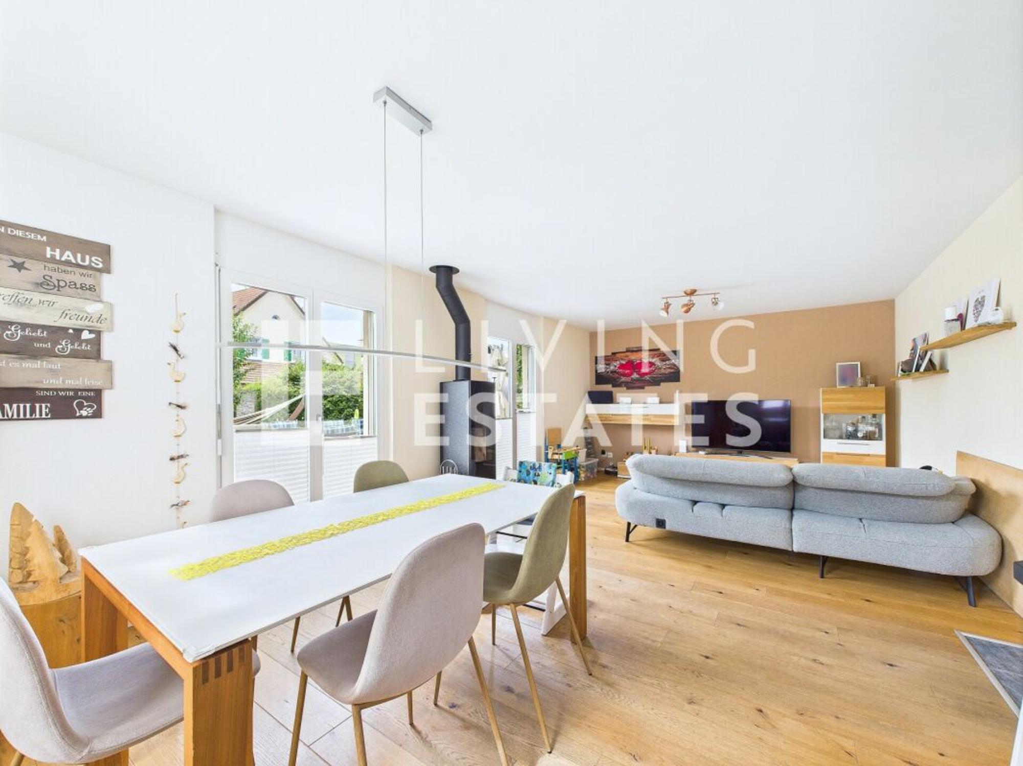 YOUR NEW HOME – TIMELESS, FILLED WITH LIGHT, READY TO MOVE IN - 3