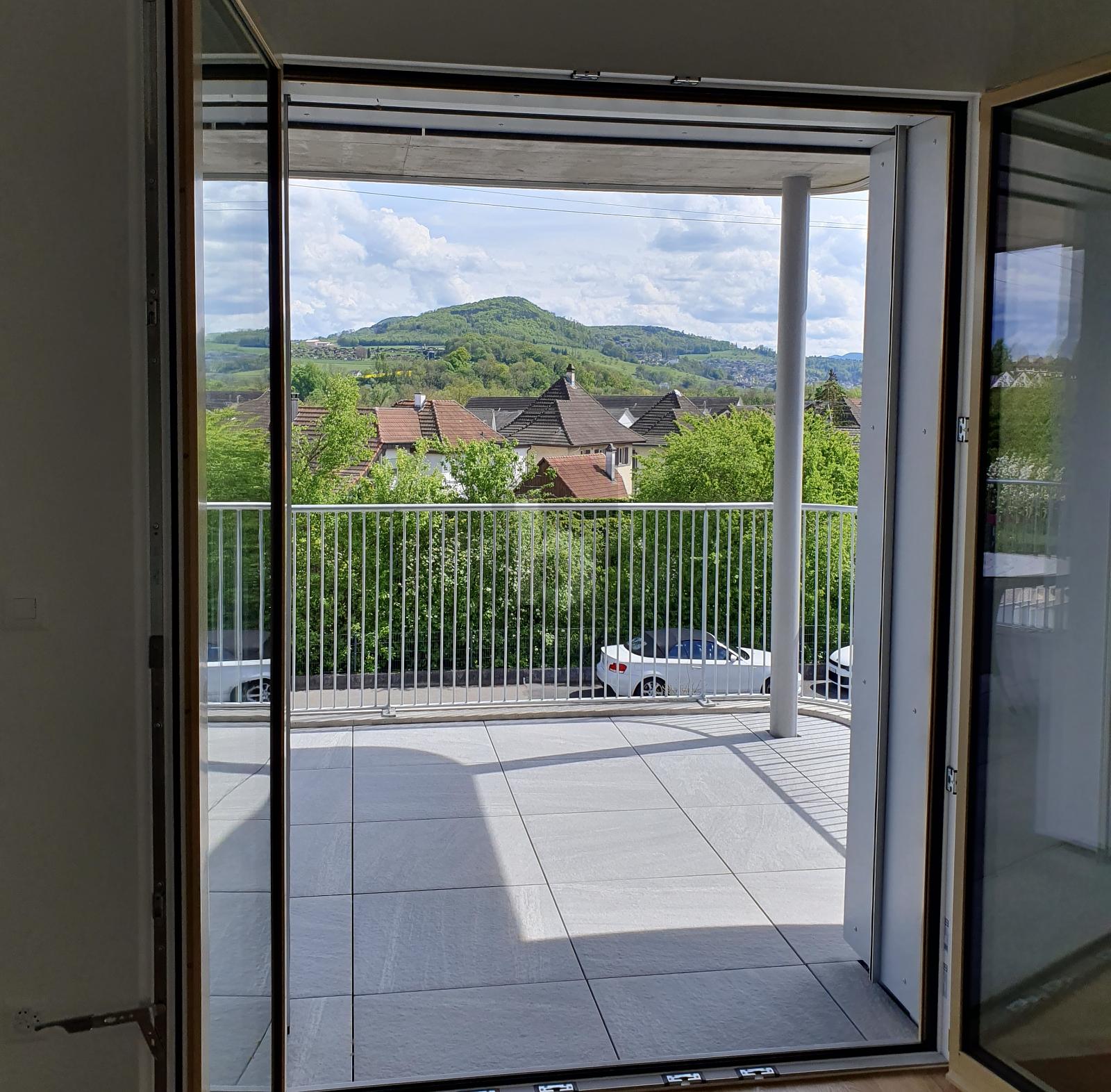 NEUBAU MIT WOHLFÜHL EFFEKT UND GROSSEM BALKON - 2
