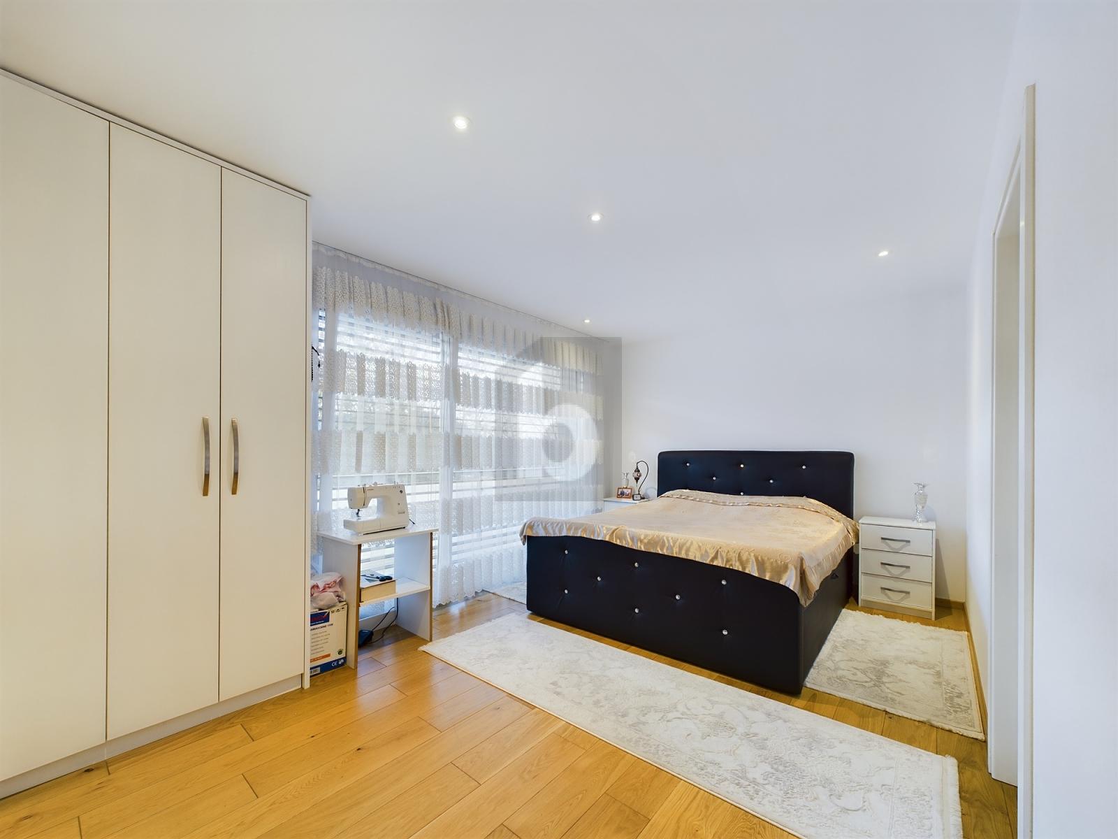 BEAUCOUP D'ESPACE DE VIE POUR UNE GRANDE FAMILLE - 3