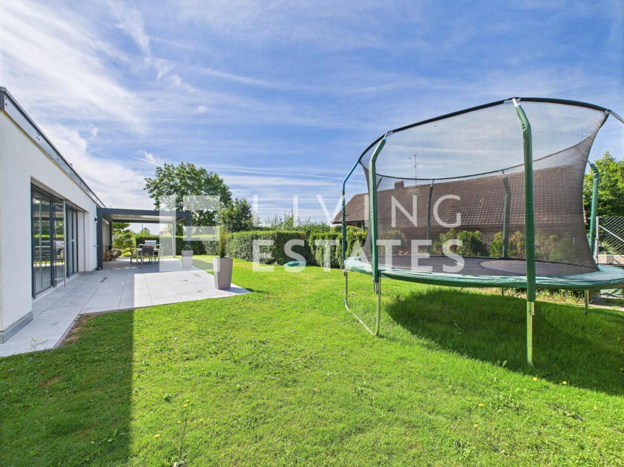 EXCLUSIVE GARDEN PARADISE WITH STYLE - 13