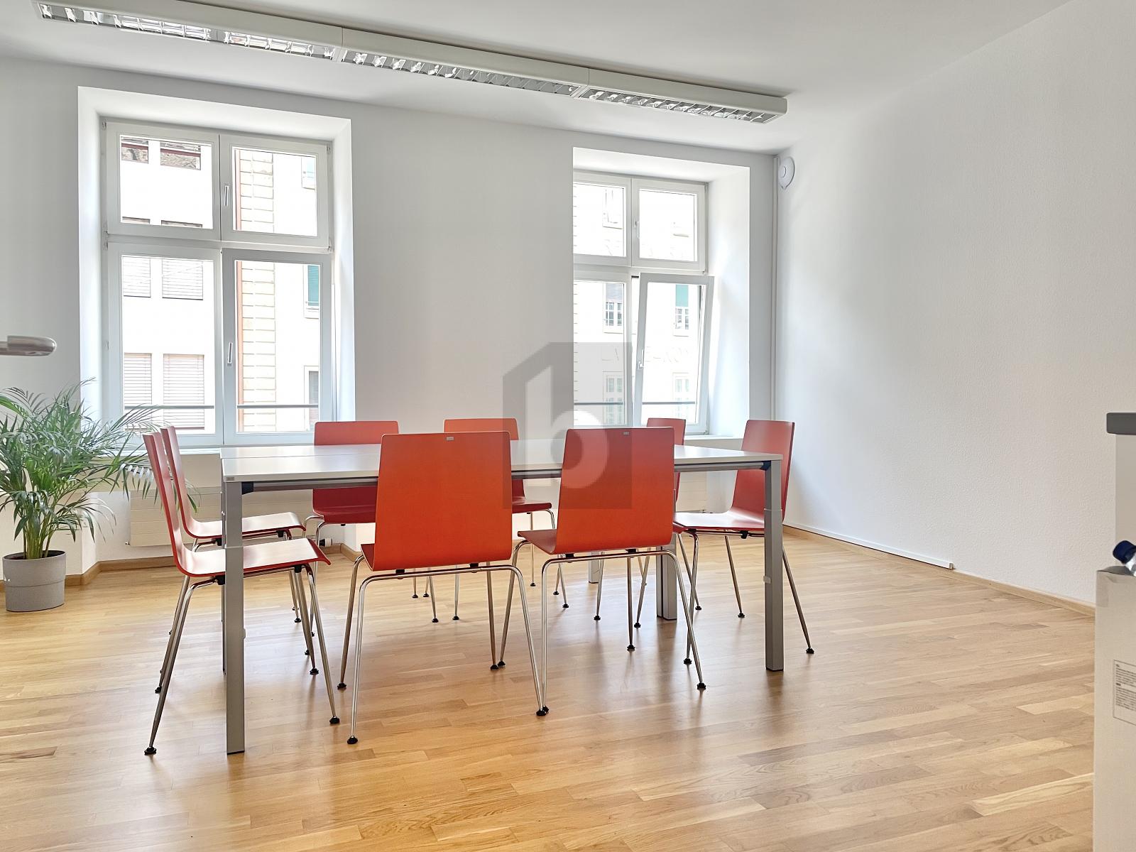 MIT RHEINBLICK, IM ZENTRUM - 2