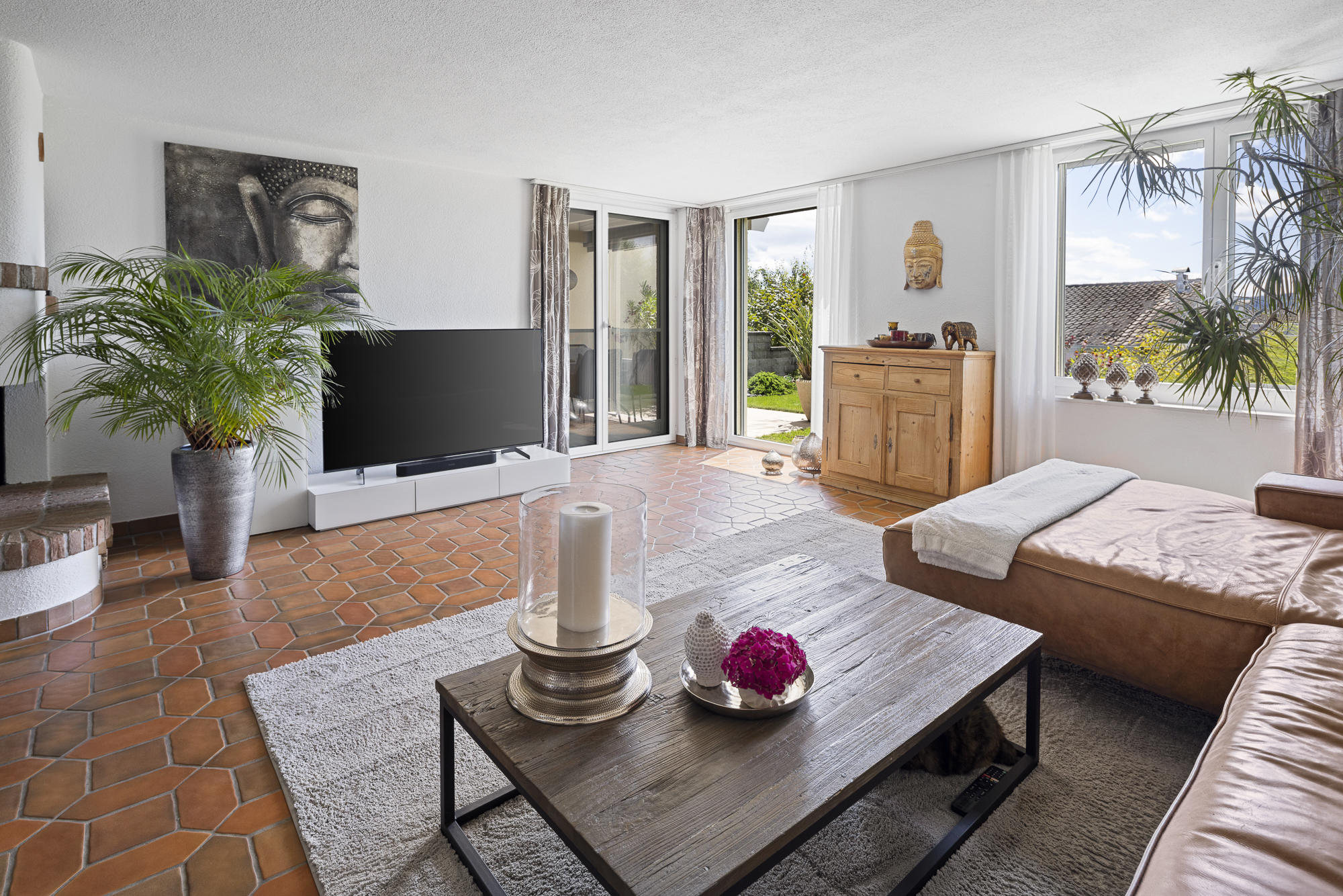 Sonniges Zuhause mit Weitsicht und Gartenidylle im Limmattal - 1