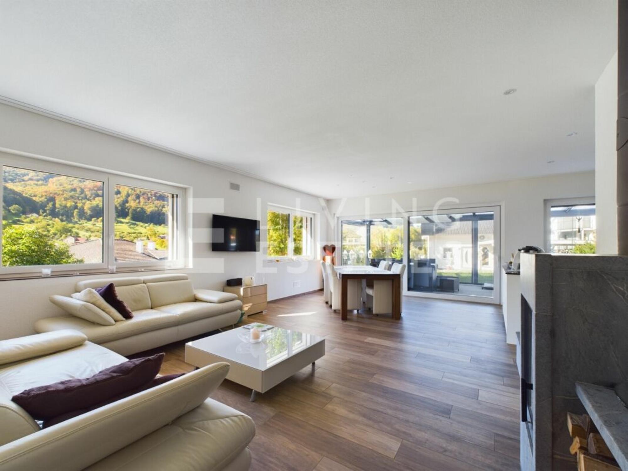 Modern Jewel with In-Law Suite – Quality Meets Nature - 1