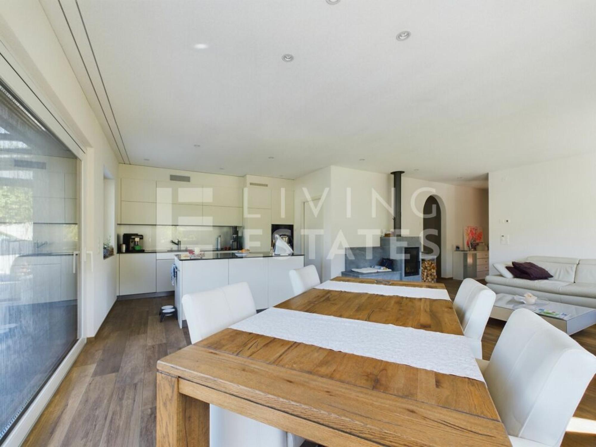Modern Jewel with In-Law Suite – Quality Meets Nature - 2
