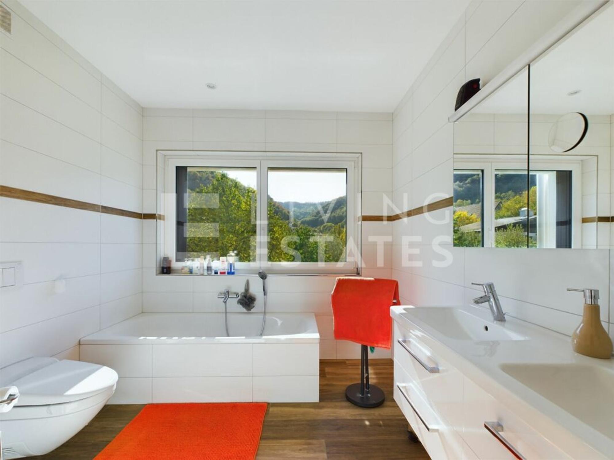 Modern Jewel with In-Law Suite – Quality Meets Nature - 7