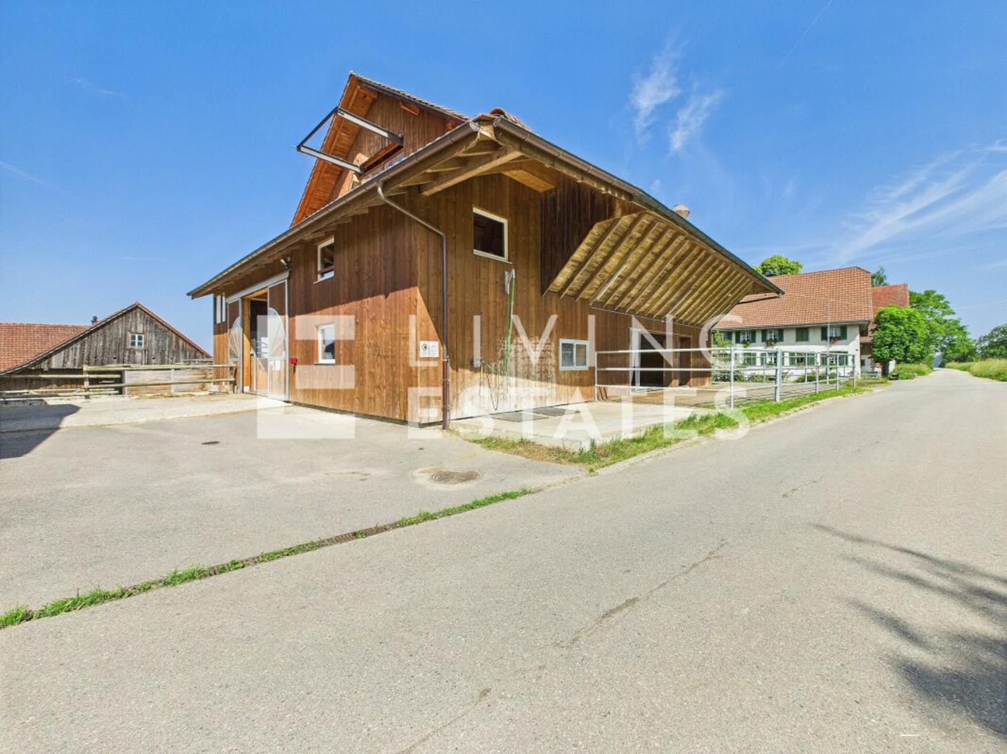 Charming estate with living comfort for humans and animals - 8