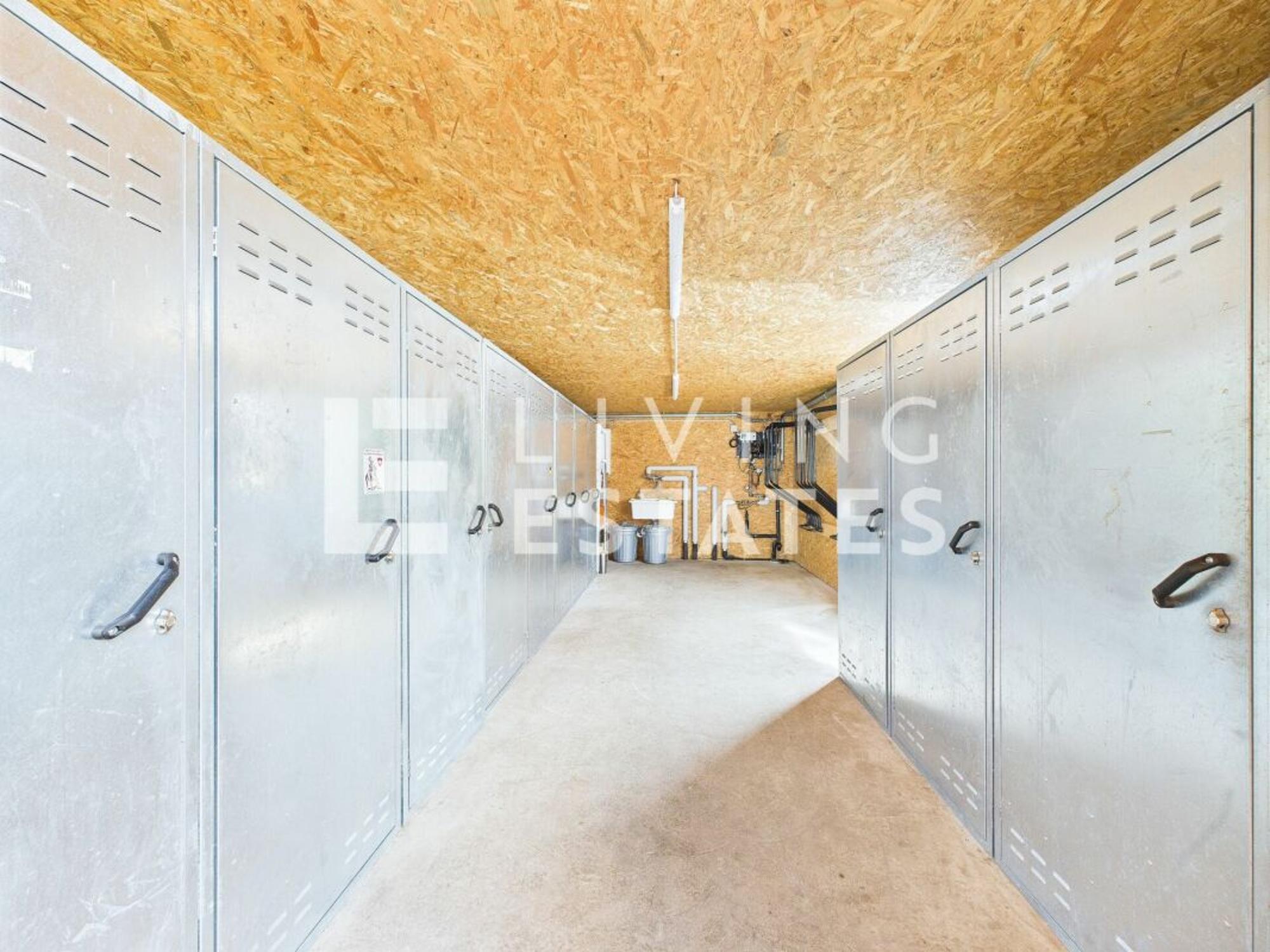 Charming estate with living comfort for humans and animals - 13