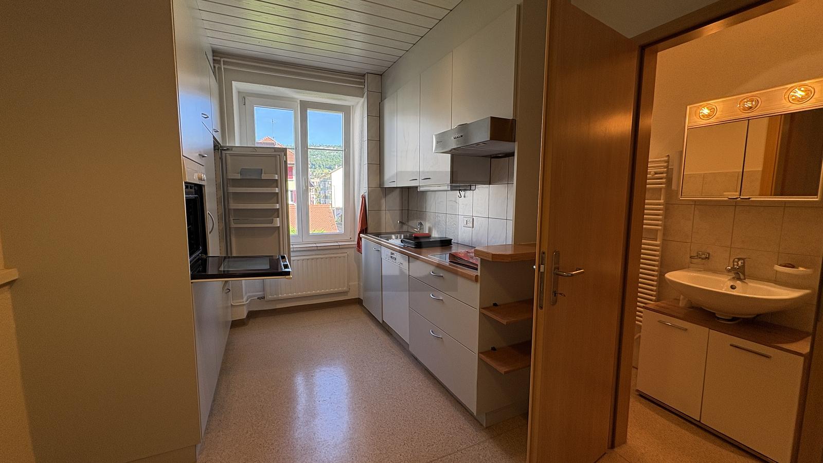 APPARTEMENT OU BUREAU PROCHE DU CENTRE - 4