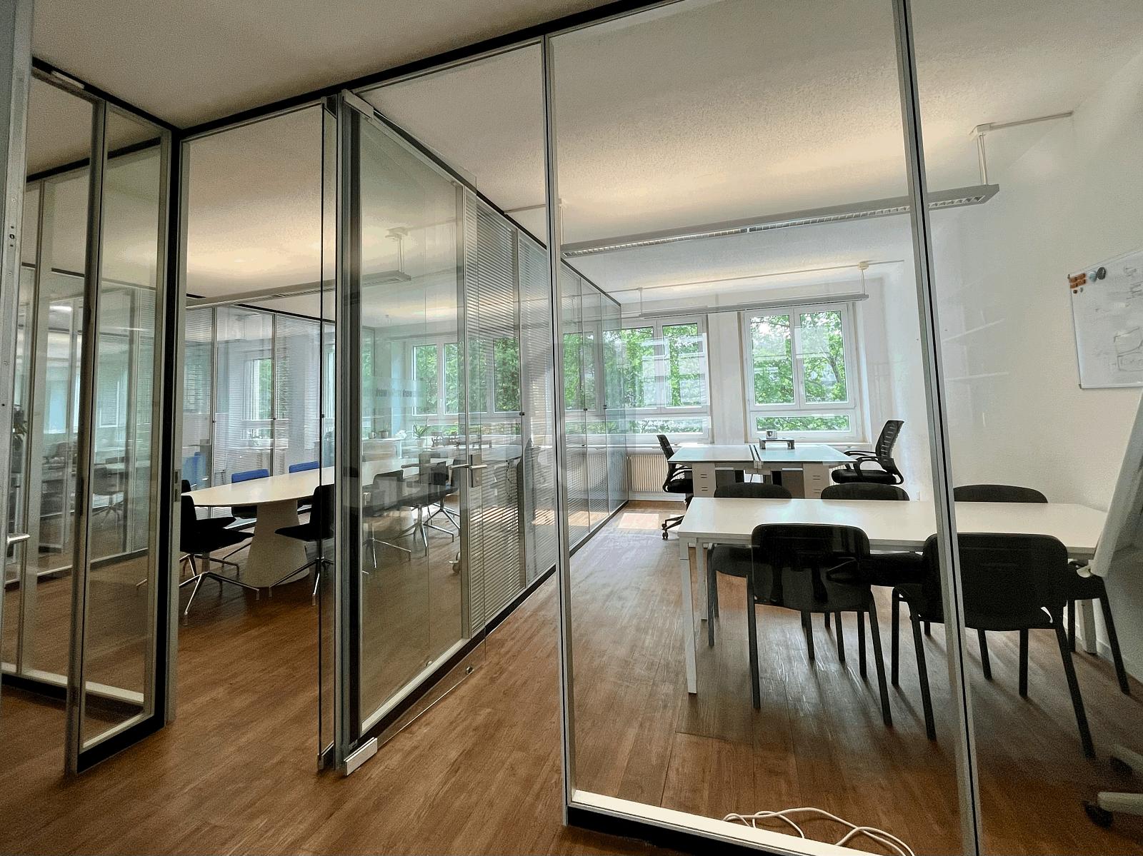 MODERN AN TOP LAGE - 1