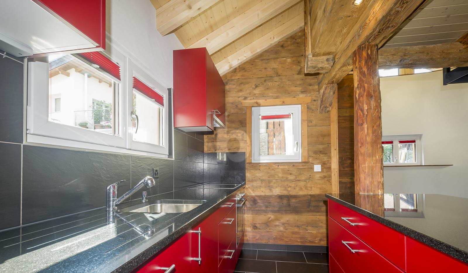 MAISON DE CHARME RÉNOVÉE AU C UR DE MIÈGE - 1