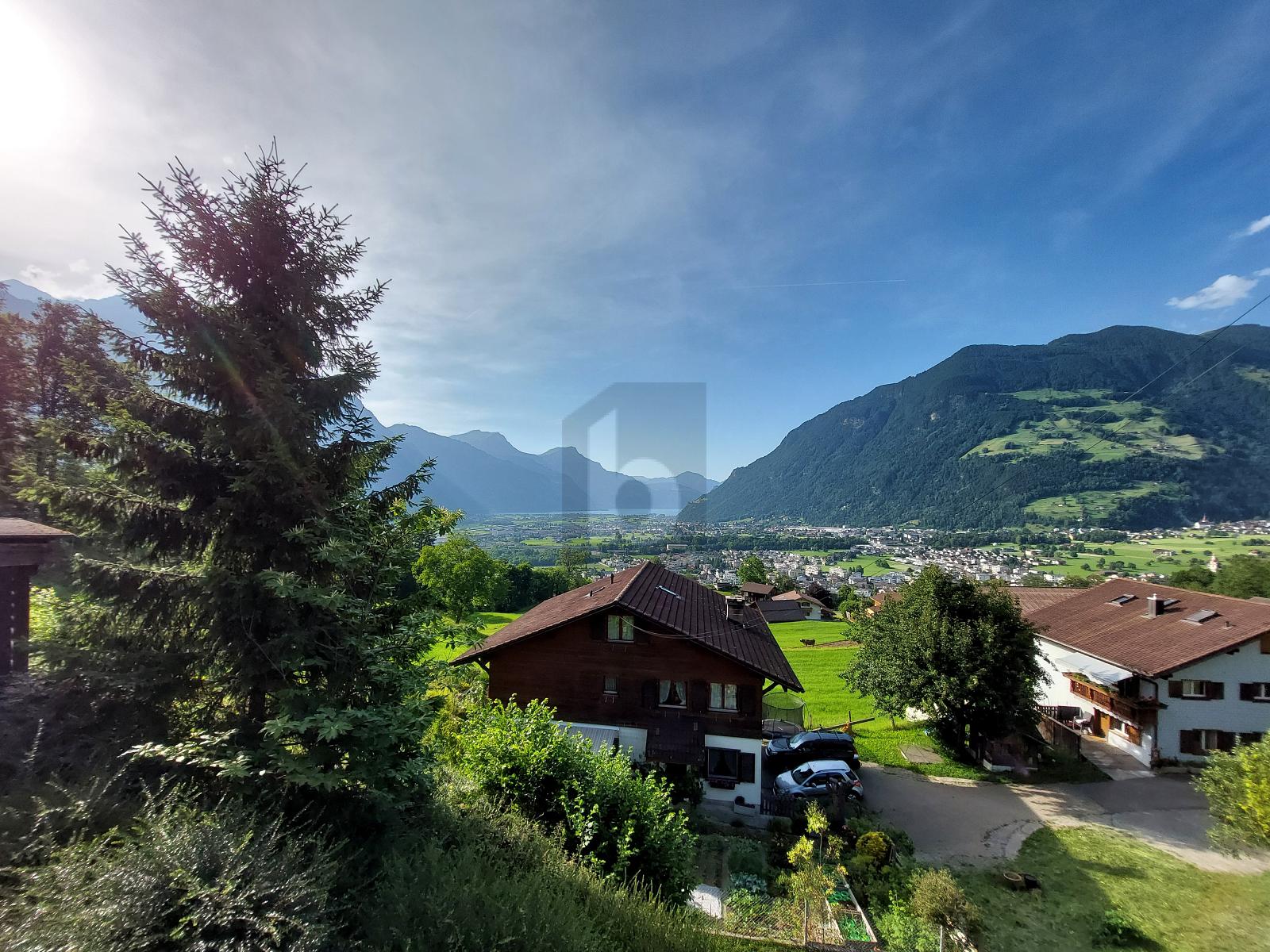 HERRLICHE WEITSICHT UND GROSSER GARTEN - 0