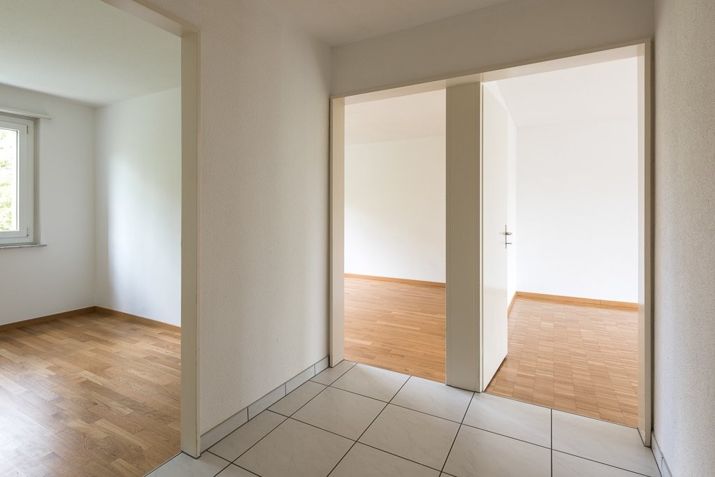 Moderne Wohnung mit Balkon - 3