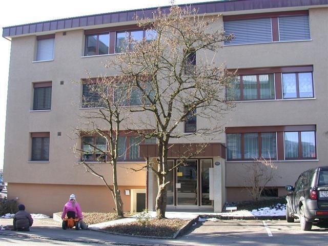 Moderne 3.5-Zimmerwohnung in familienfreundlicher Lage in Cham - 0